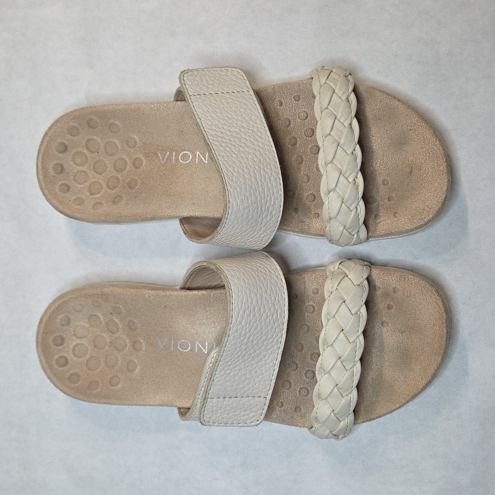 Vionic Jeanne Sandals - Picture 2 of 8